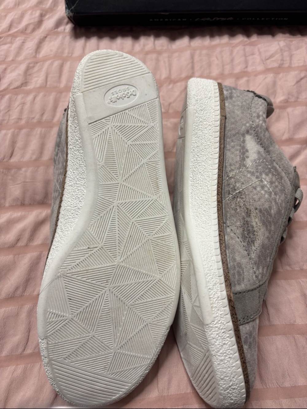 Dr. Scholl's Light grey Textured Lace slip on sneakers. - Picture 4 of 6